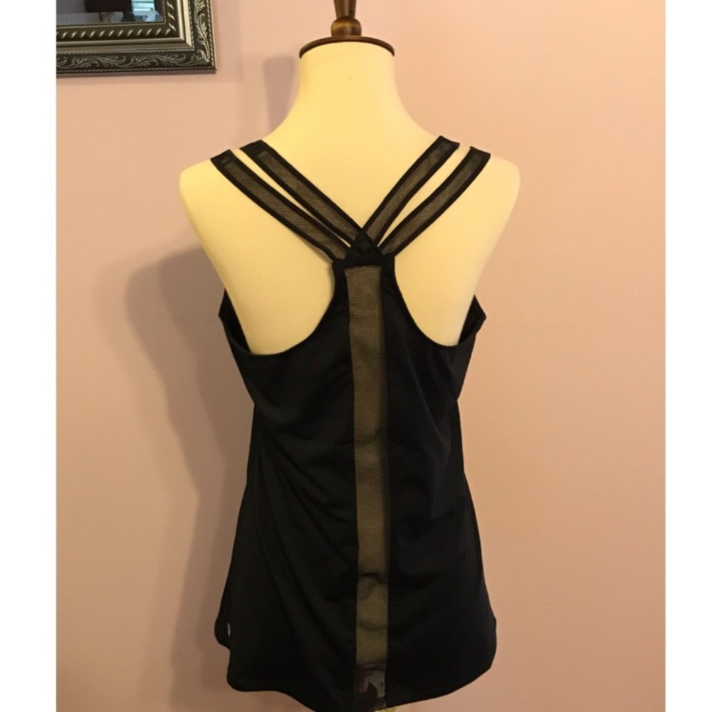New Fabletics Racerback Tank - Picture 2 of 3